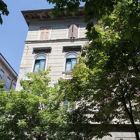 Centro Citta Teatro Hotel Triëst Buitenkant foto